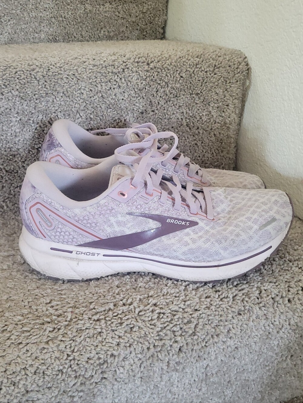 Brooks Women's Ghost Running Shoes - Light Lavender Size 9